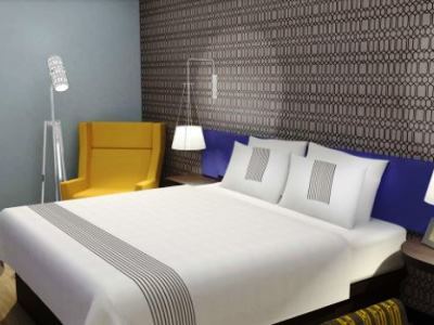 Glō Western Dallas Hotel 3*